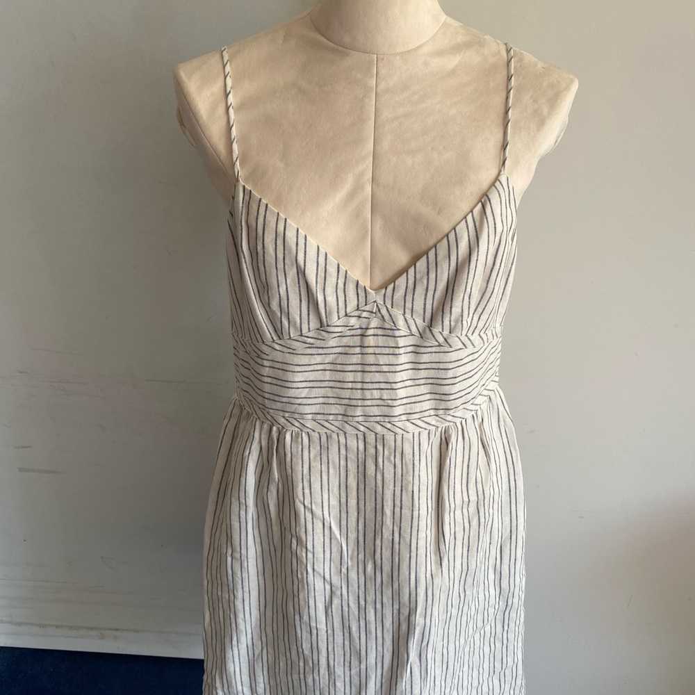 Theory  White and Blue Striped Dress size 10 new with tags sundress.